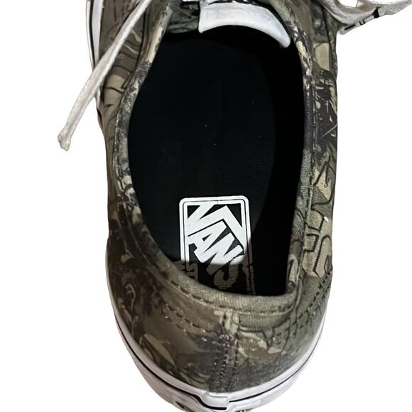 VANS x Star Wars Boba Fett Excellent condition! Mens 6.5 or Womens 8 Rare - Picture 9 of 13